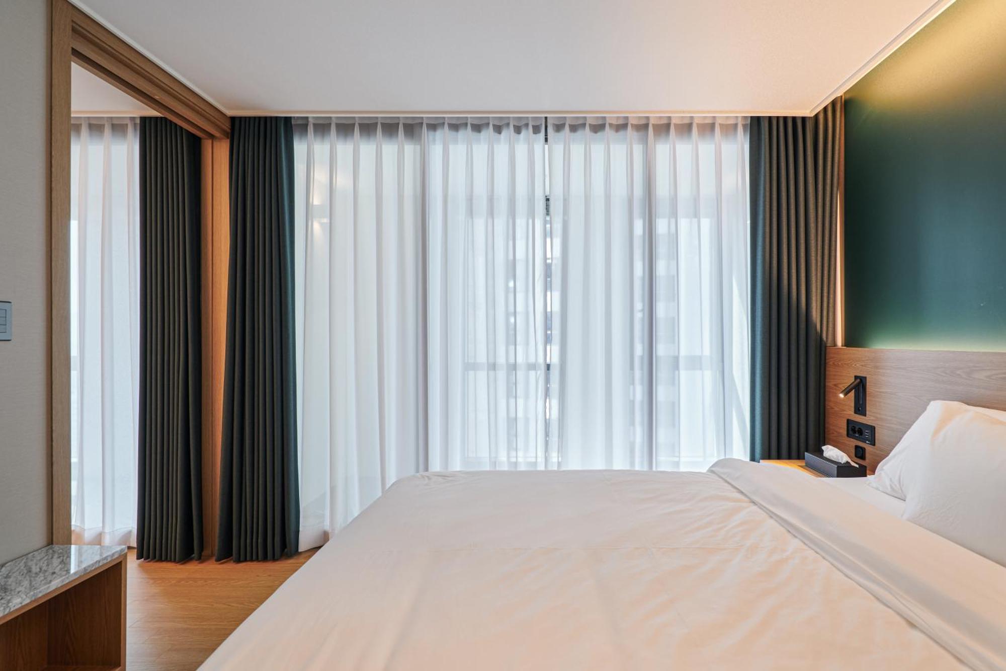 Sienna Ambassador Residence Busan Luaran gambar